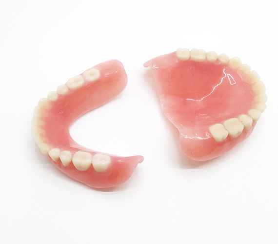 入れ歯（義歯）